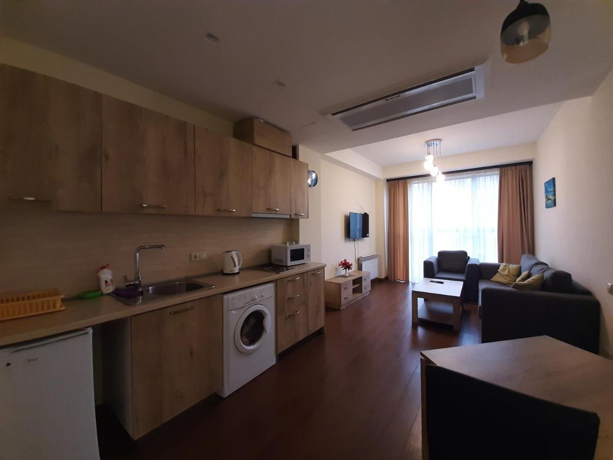 Pride Properties Welcomes You At 17 Buzant St 11-166 Yerevan Armenia Exterior foto