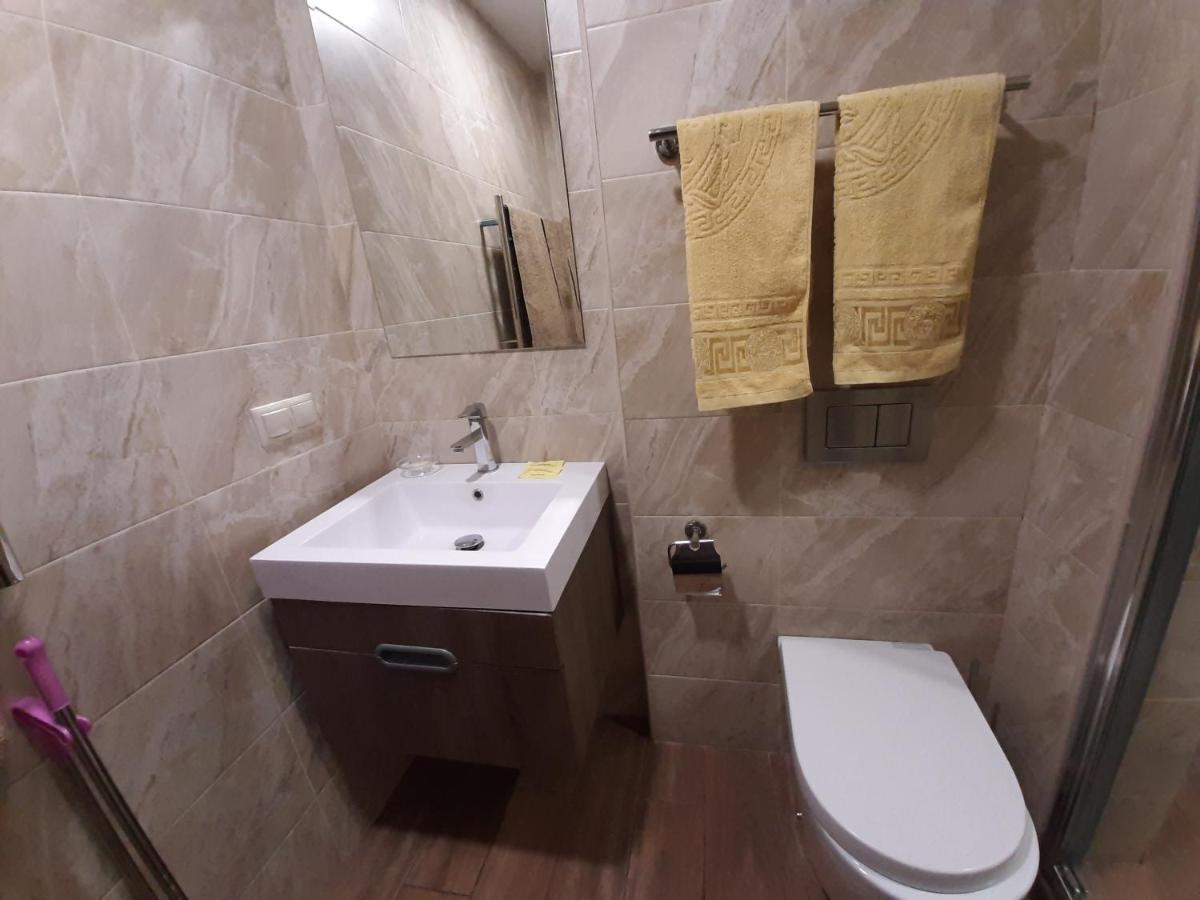 Pride Properties Welcomes You At 17 Buzant St 11-166 Yerevan Armenia Exterior foto