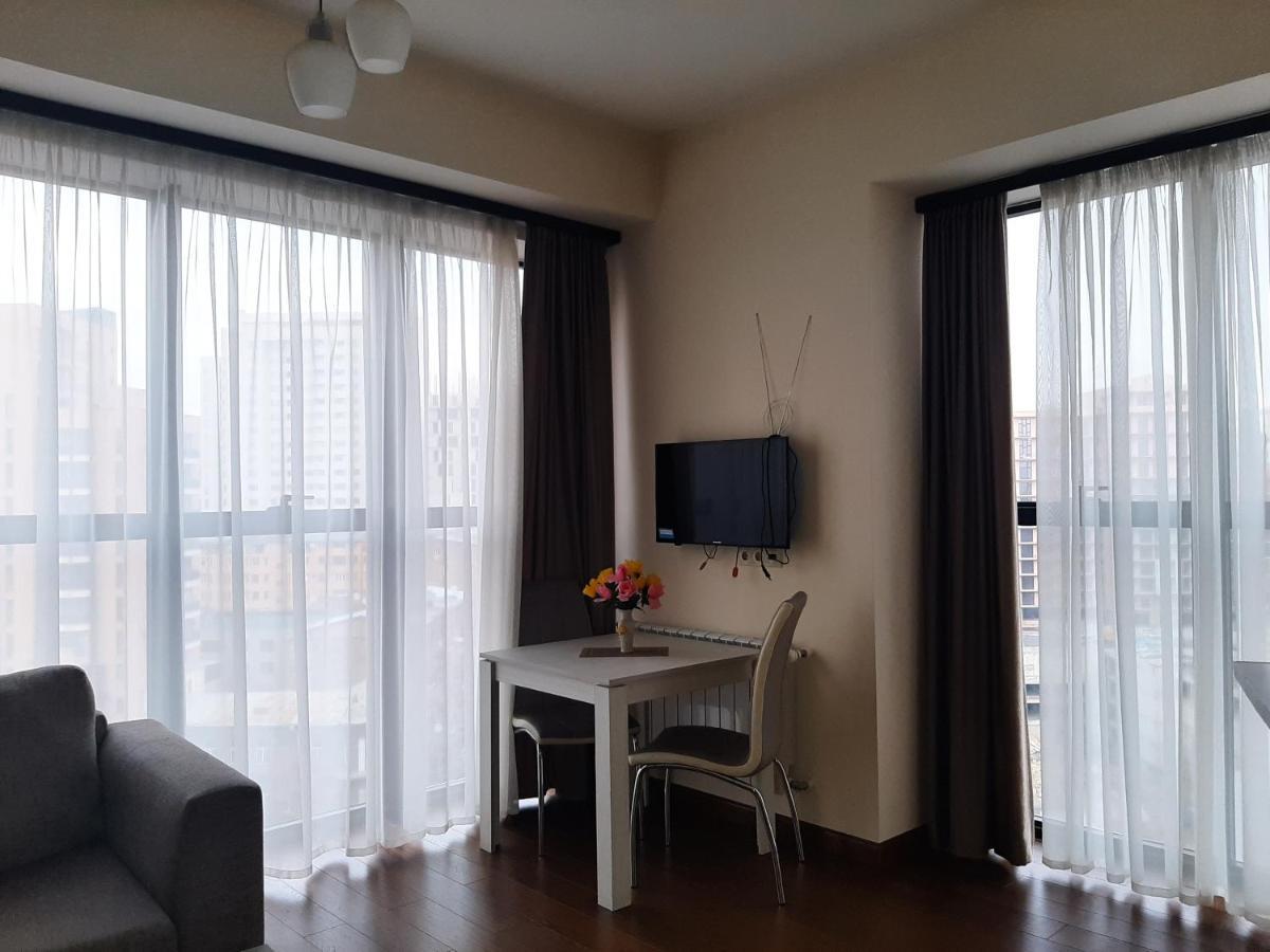 Pride Properties Welcomes You At 17 Buzant St 11-166 Yerevan Armenia Exterior foto