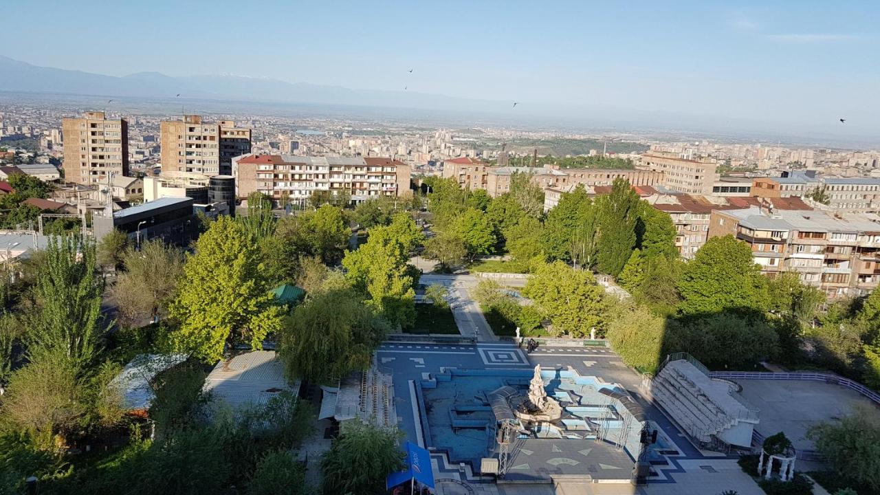 Pride Properties Welcomes You At 17 Buzant St 11-166 Yerevan Armenia Exterior foto