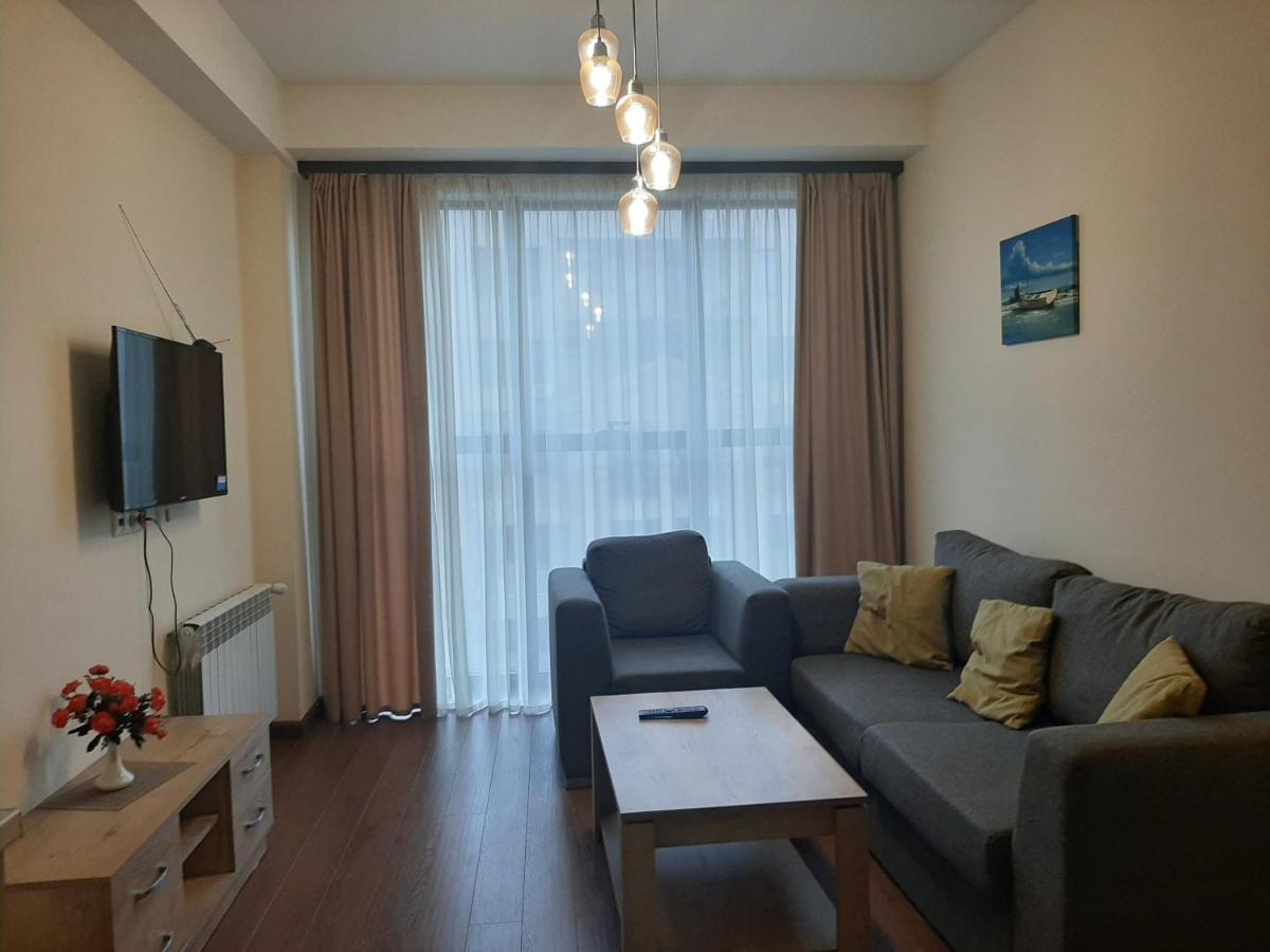 Pride Properties Welcomes You At 17 Buzant St 11-166 Yerevan Armenia Exterior foto
