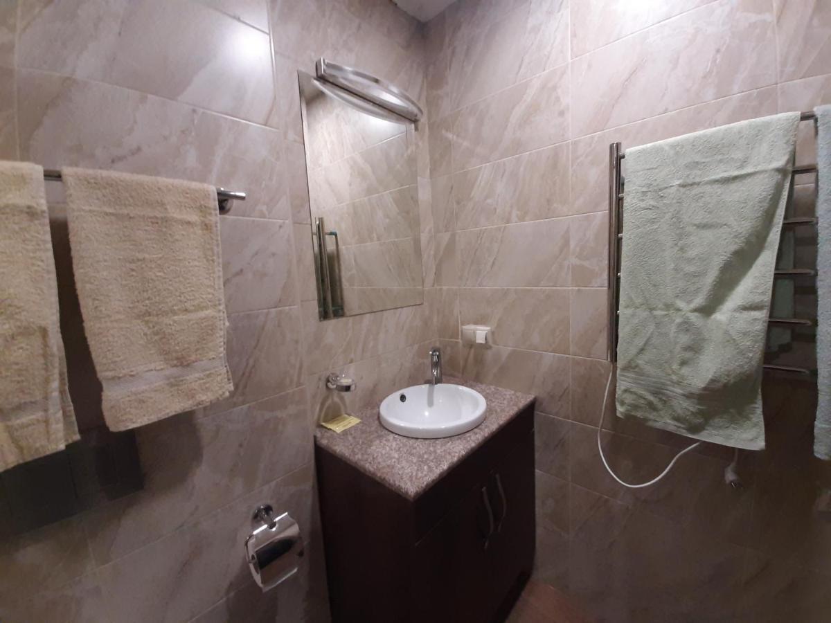 Pride Properties Welcomes You At 17 Buzant St 11-166 Yerevan Armenia Exterior foto